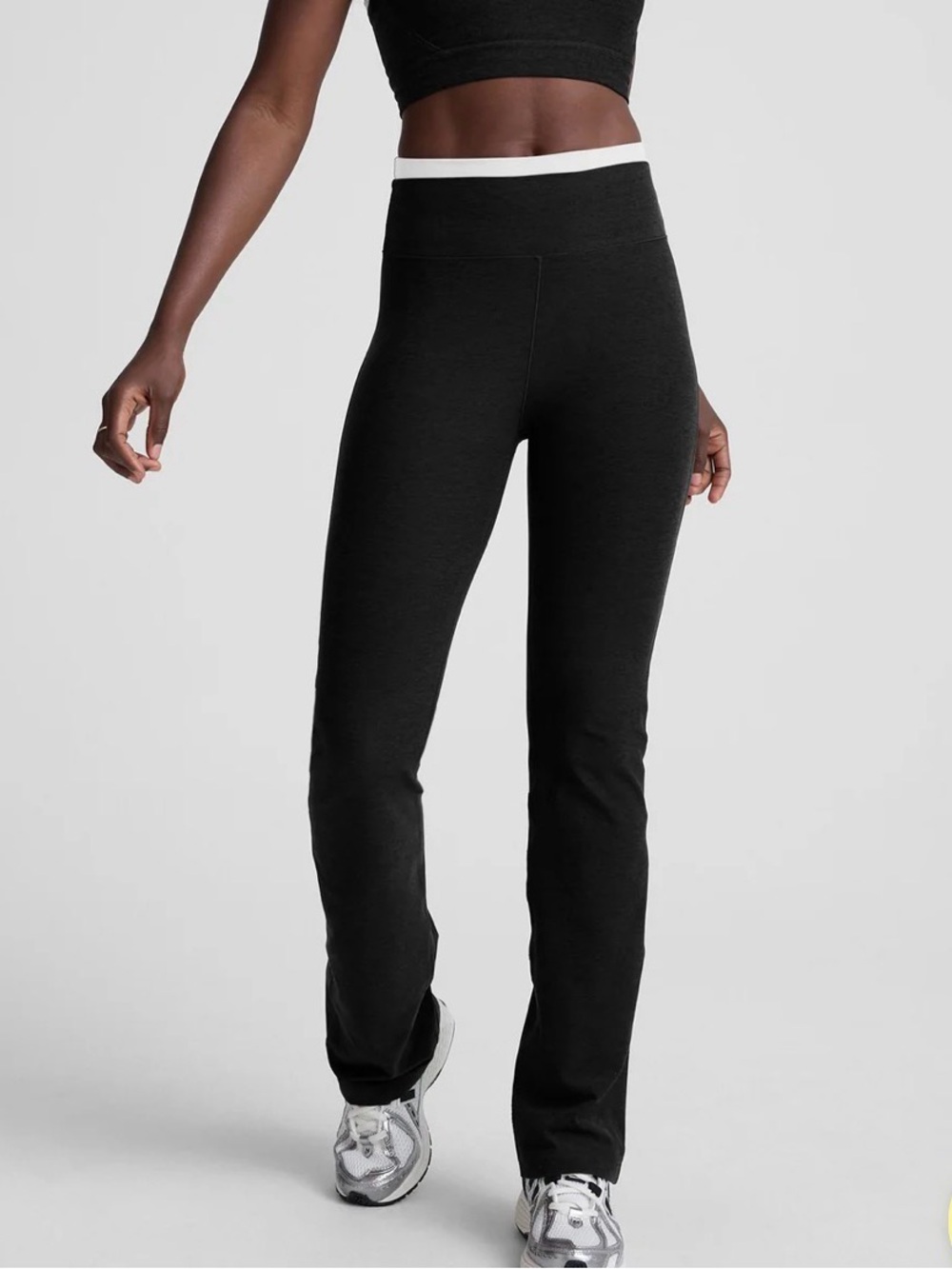 Beyond Yoga Spacedye Layered Bootcut Pant in Darkest Night (black) size Small